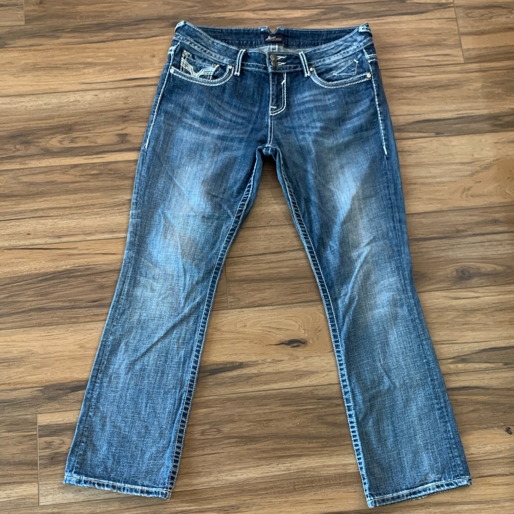 Vigoss Blue Boot Cut Jeans with Vintage-Inspired Style